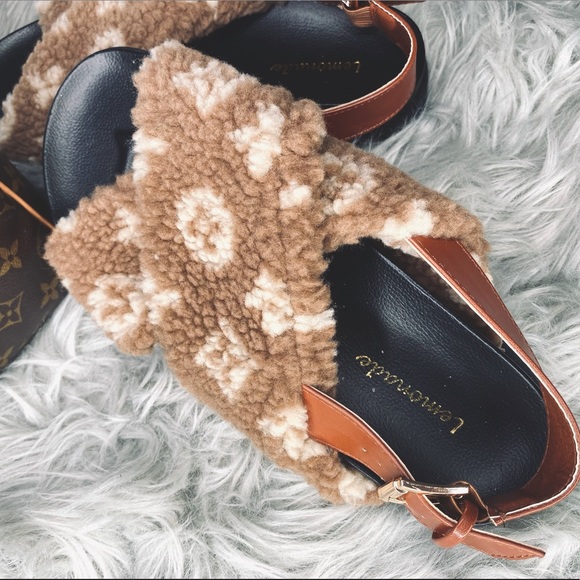 Monogram Sandals🔥 - Picture 3 of 4